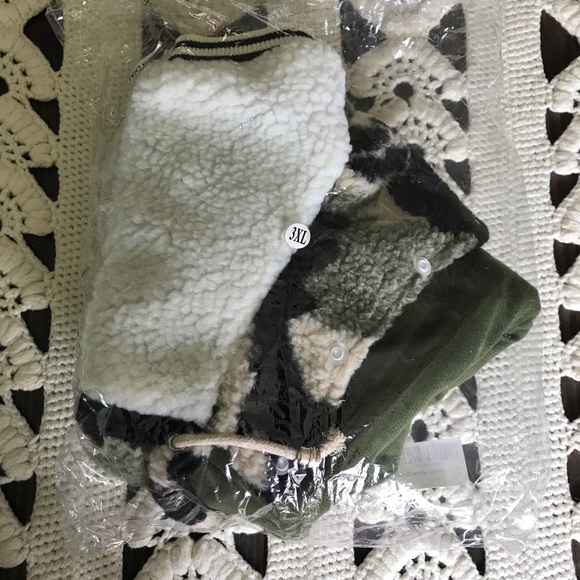 NWT Dog Army Fatigue Letterman Style Fleece Feel Winter Coat Hooded 2nd Matcher - Picture 7 of 11